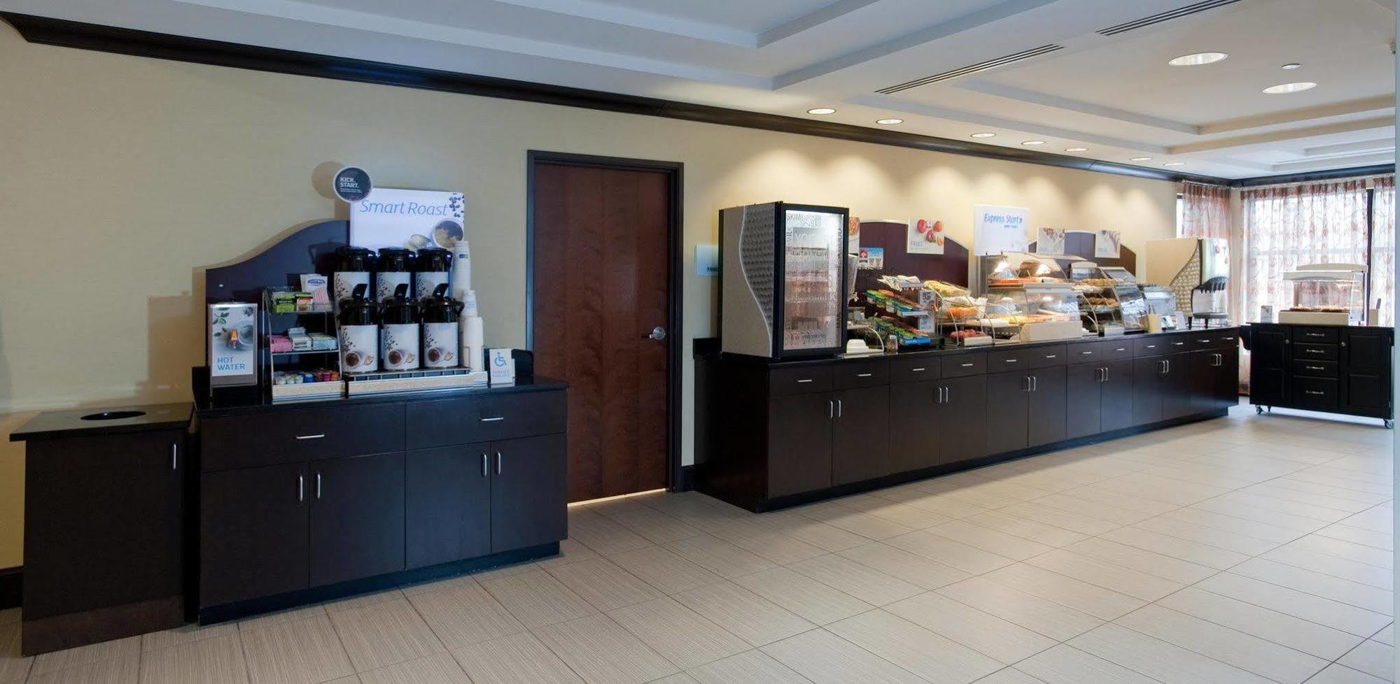 Holiday Inn Express Selinsgrove By Ihg Shamokin Dam Экстерьер фото